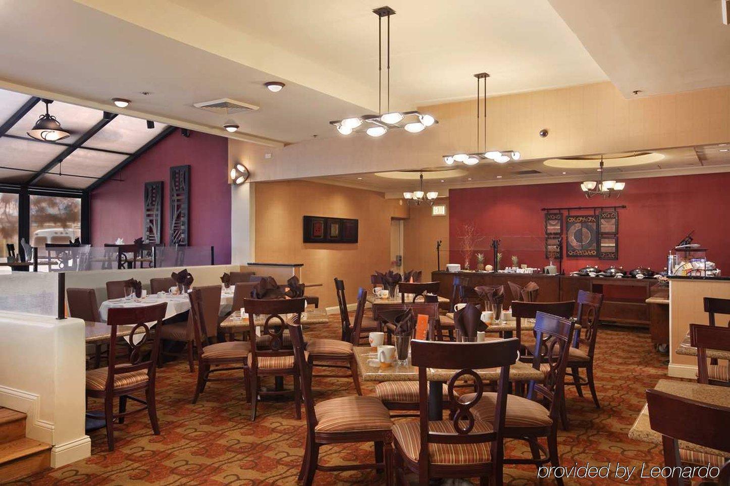 Hilton Chicago/Oak Lawn Hotel Restaurant photo